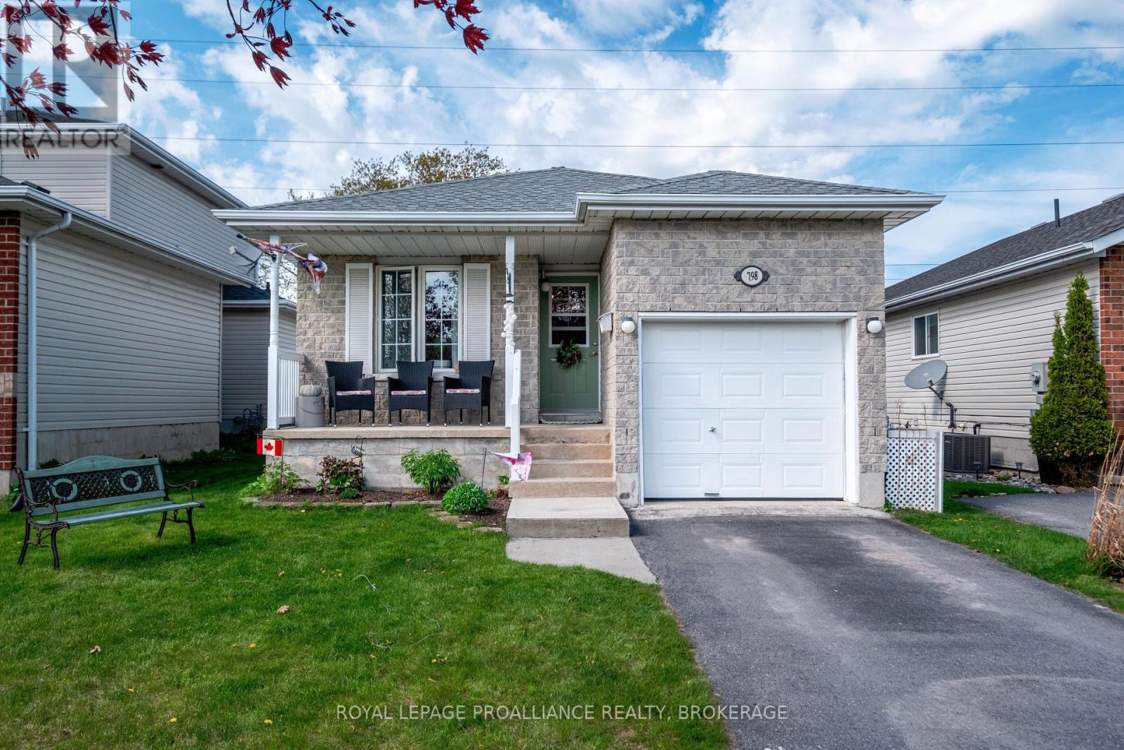 798 PEACHWOOD STREET, Kingston, Ontario