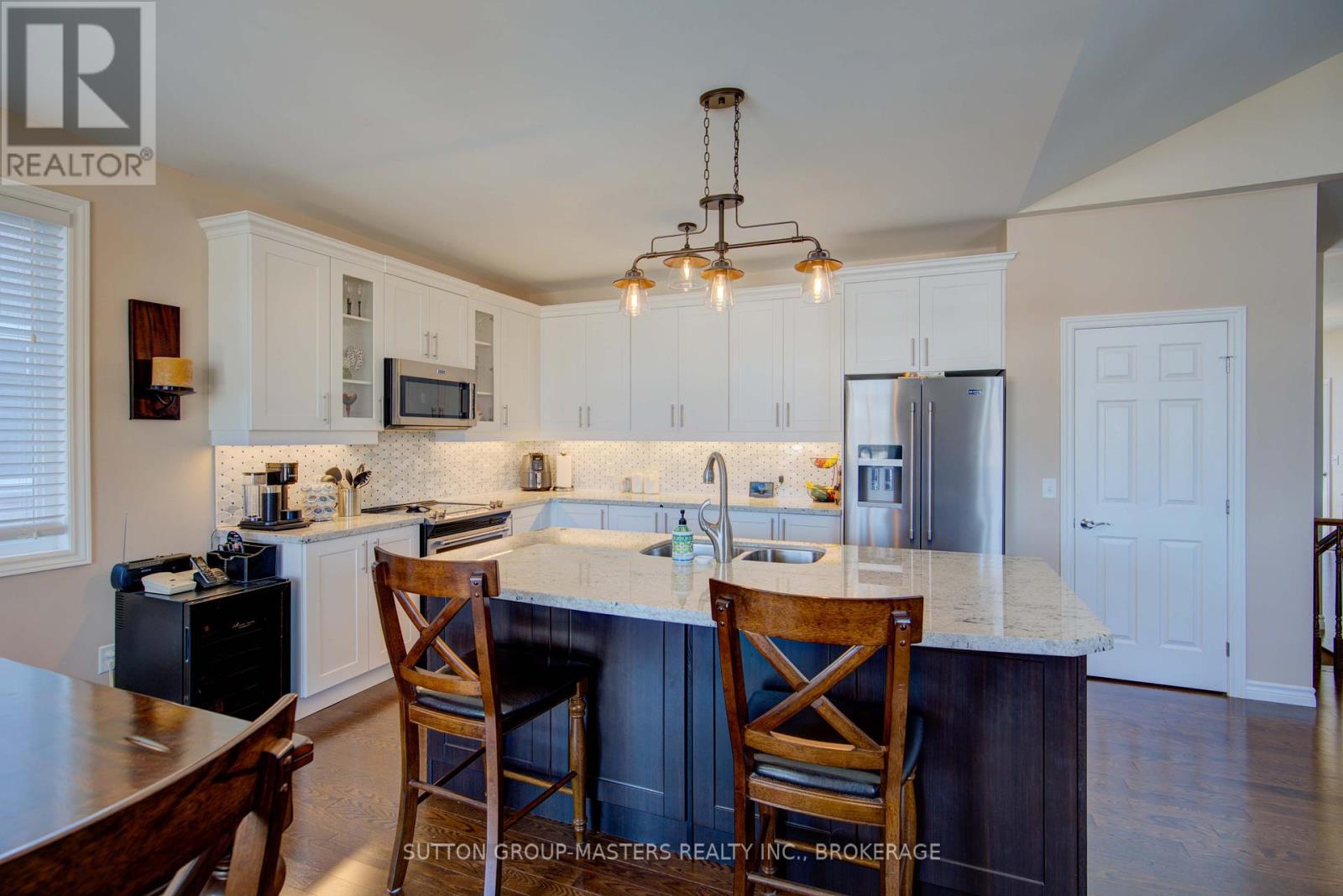 131 Country Club Drive, Loyalist, Ontario  K0H 1G0 - Photo 12 - X12148555