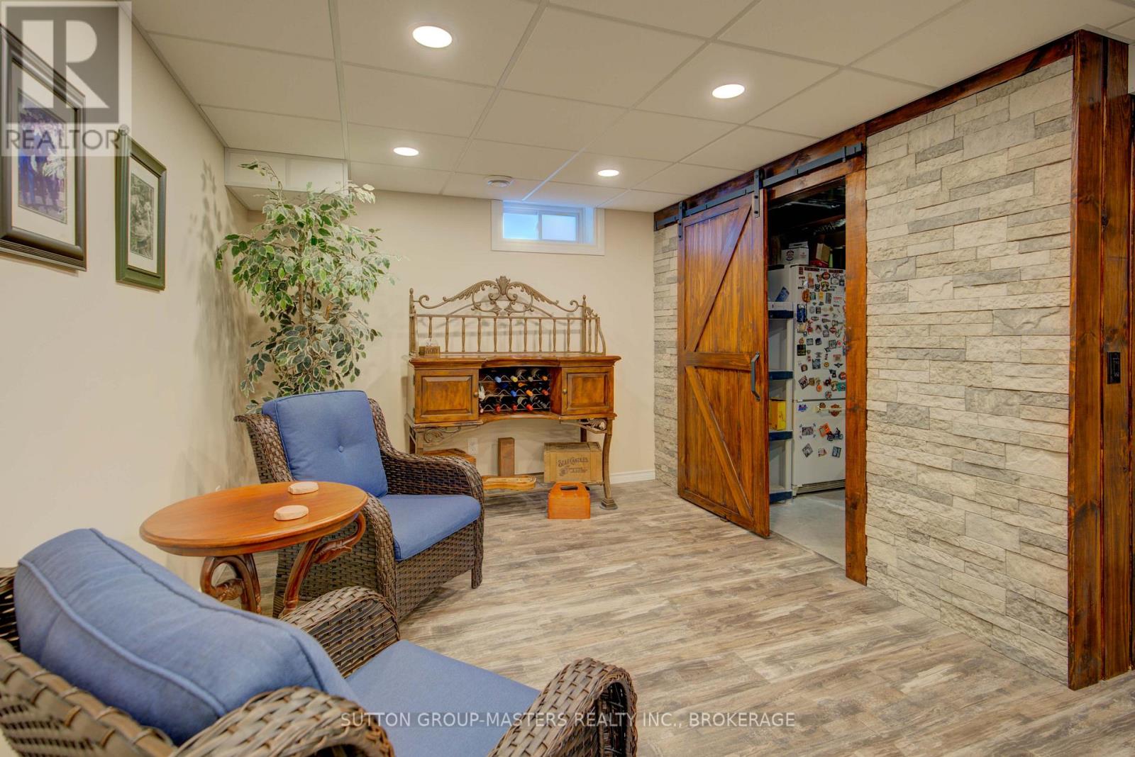 131 Country Club Drive, Loyalist, Ontario  K0H 1G0 - Photo 31 - X12148555