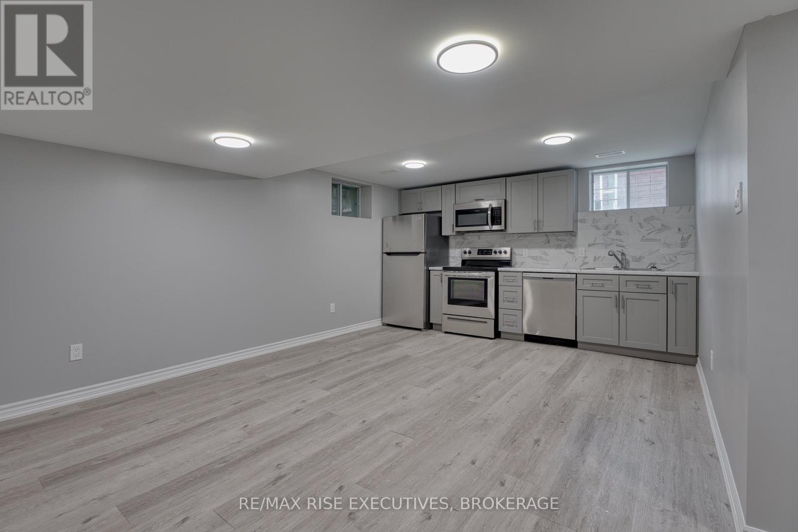 2 - 151 Dauphin Avenue, Kingston, Ontario  K7K 6W3 - Photo 5 - X12148677