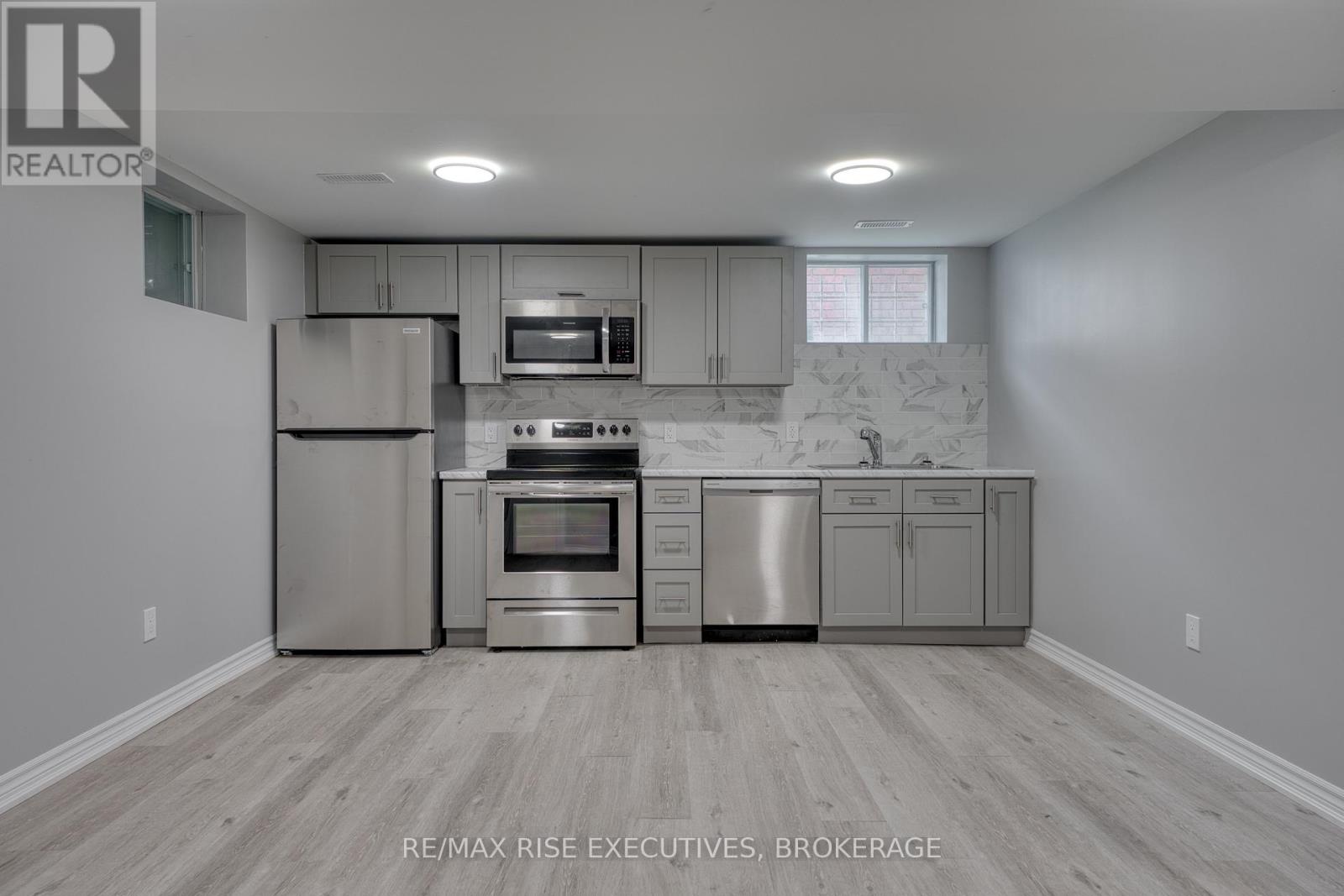 2 - 151 Dauphin Avenue, Kingston, Ontario  K7K 6W3 - Photo 6 - X12148677
