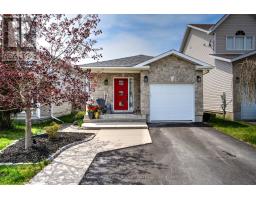926 BLUFFWOOD AVENUE, Kingston, Ontario