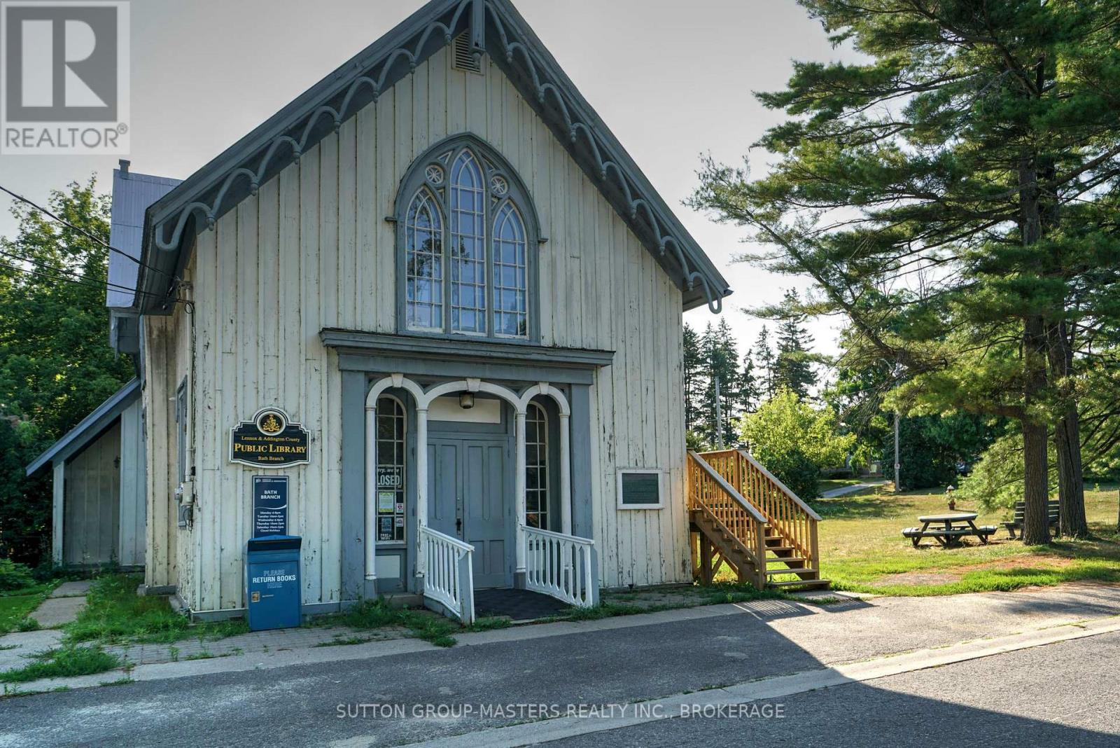 54 Golf Links Drive, Loyalist, Ontario  K0H 1G0 - Photo 38 - X12150114