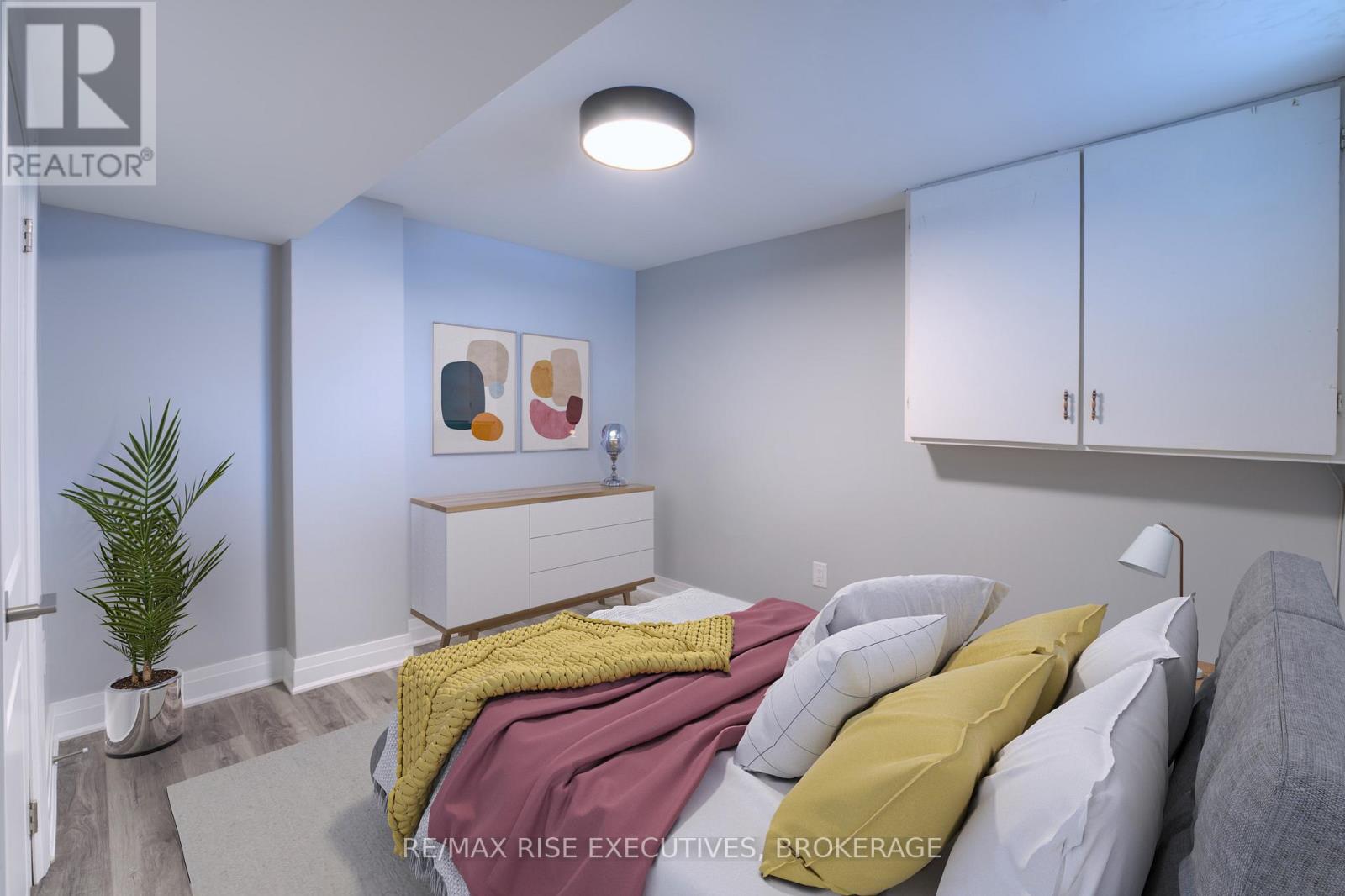 2 - 258 Kingscourt Avenue, Kingston, Ontario  K7K 6C9 - Photo 8 - X12150410