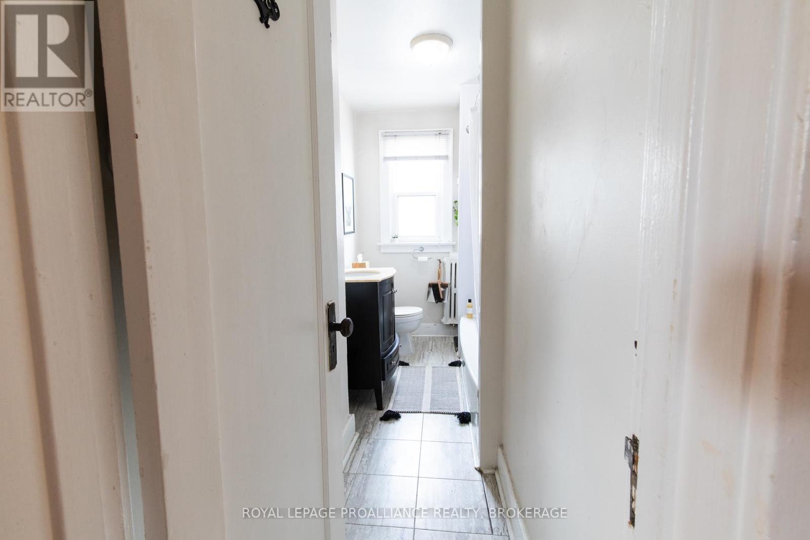 512-514 Macdonnell Street, Kingston, Ontario  K7K 4W7 - Photo 21 - X12151599