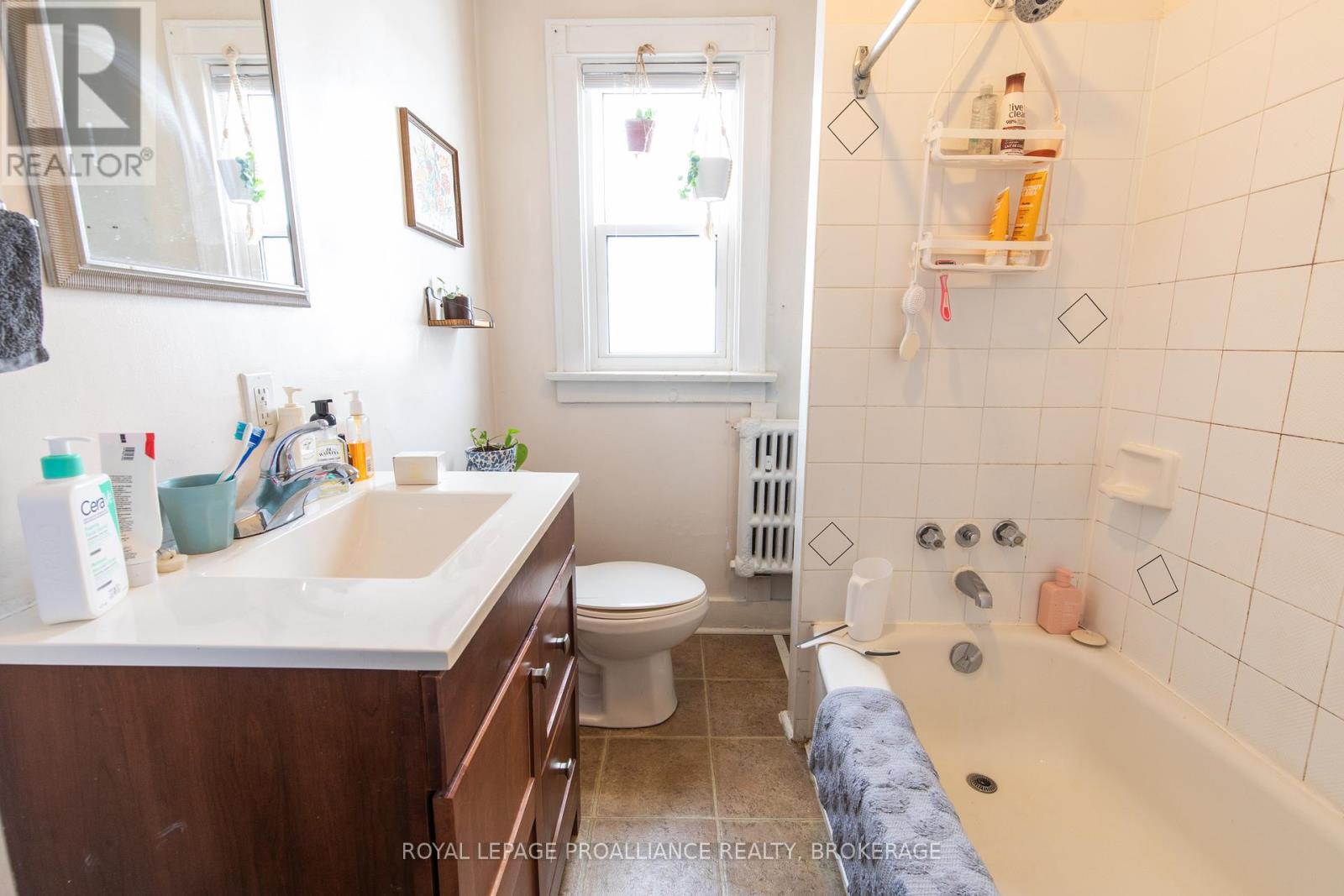 512-514 Macdonnell Street, Kingston, Ontario  K7K 4W7 - Photo 37 - X12151599