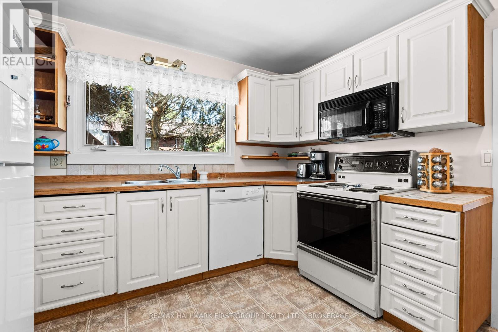 4220 Bath Road, Kingston, Ontario  K7M 4Y7 - Photo 16 - X12151874
