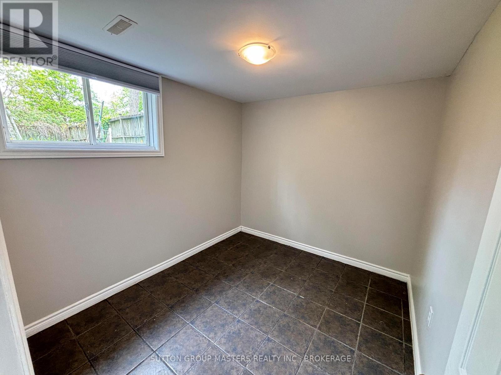 160 Nelson Street, Kingston, Ontario  K7L 3X1 - Photo 17 - X12152990