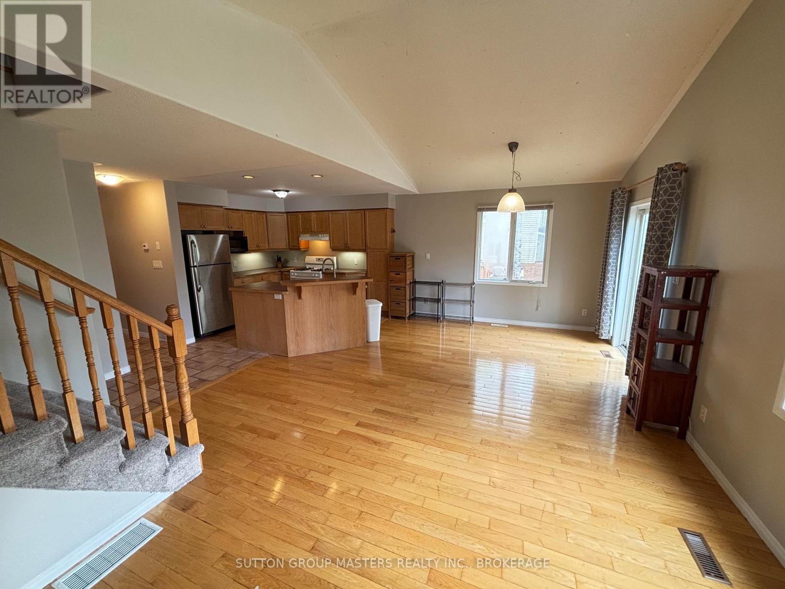 160 Nelson Street, Kingston, Ontario  K7L 3X1 - Photo 3 - X12152990