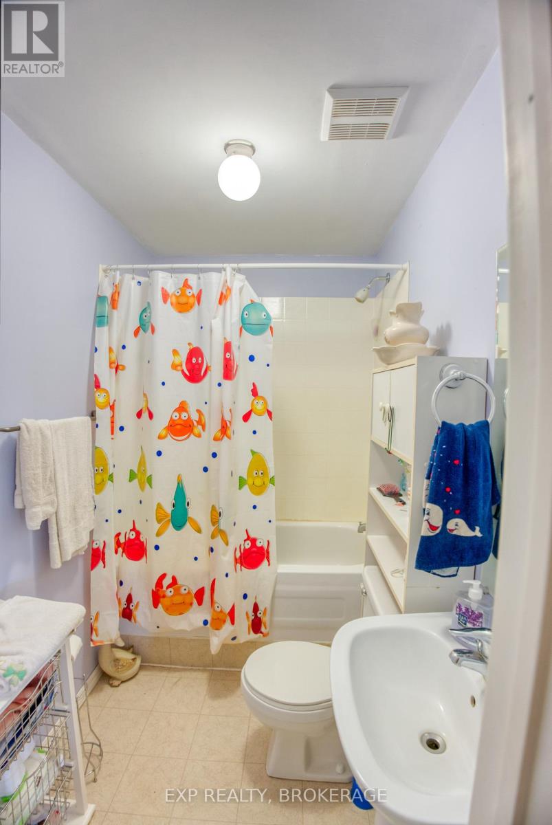 1013 Turner Way, Central Frontenac, Ontario  K0H 1B0 - Photo 17 - X12153785