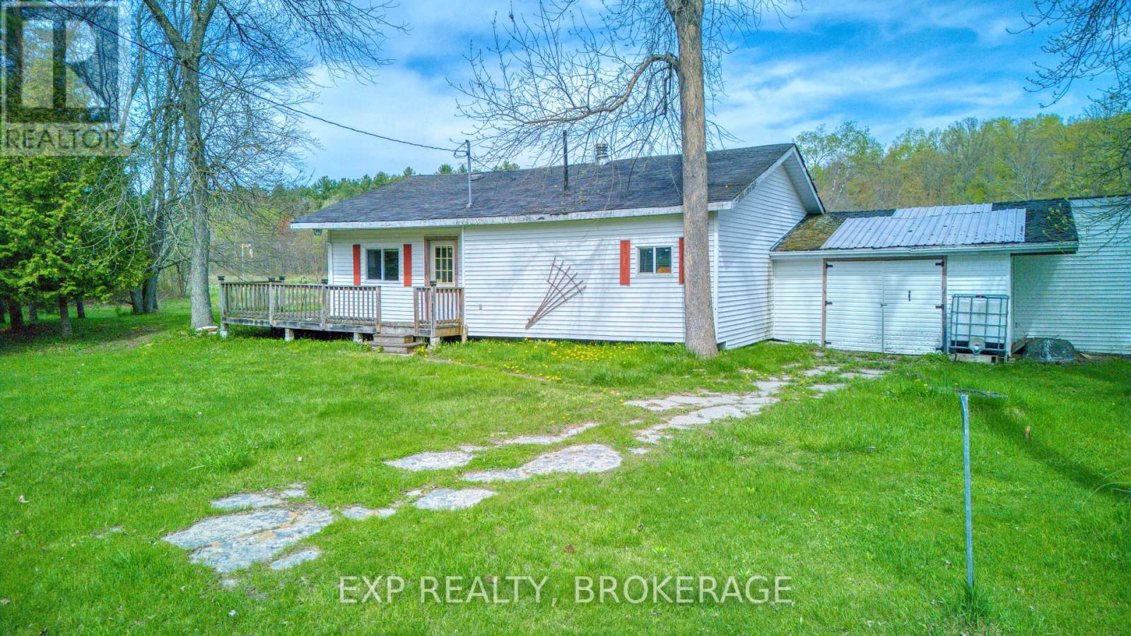 1013 Turner Way, Central Frontenac, Ontario  K0H 1B0 - Photo 21 - X12153785