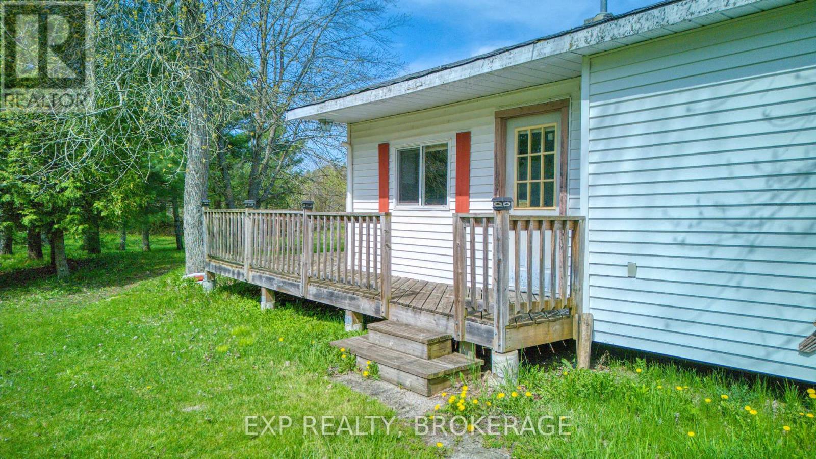 1013 Turner Way, Central Frontenac, Ontario  K0H 1B0 - Photo 3 - X12153785