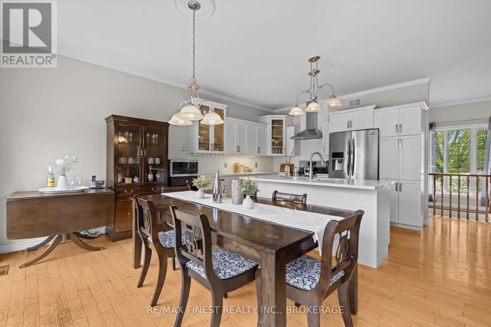 19 Dalgleish Avenue, Kingston, Ontario  K7L 5H6 - Photo 11 - X12154356