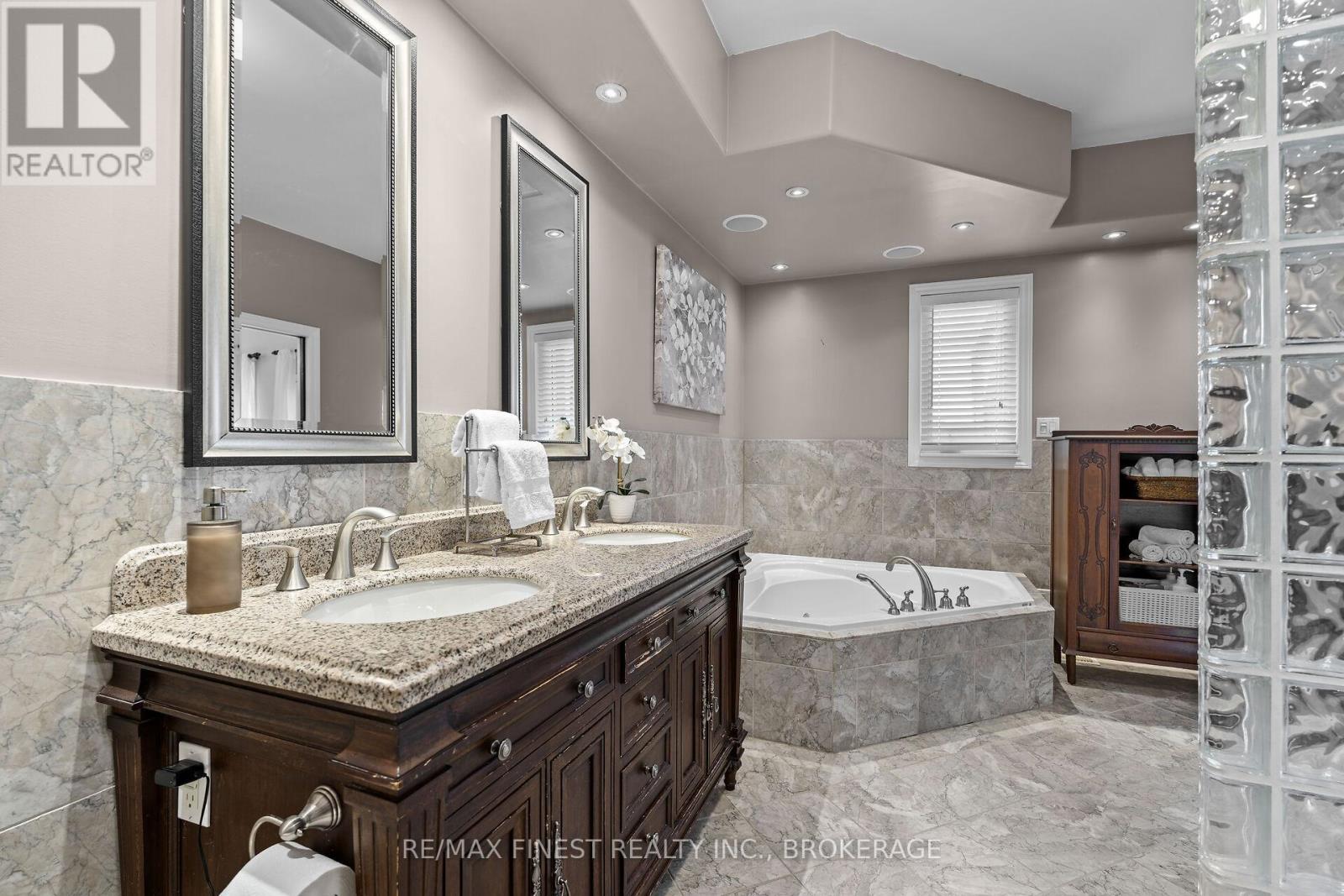 19 Dalgleish Avenue, Kingston, Ontario  K7L 5H6 - Photo 24 - X12154356