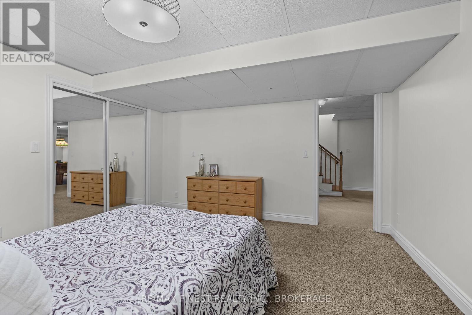 19 Dalgleish Avenue, Kingston, Ontario  K7L 5H6 - Photo 35 - X12154356