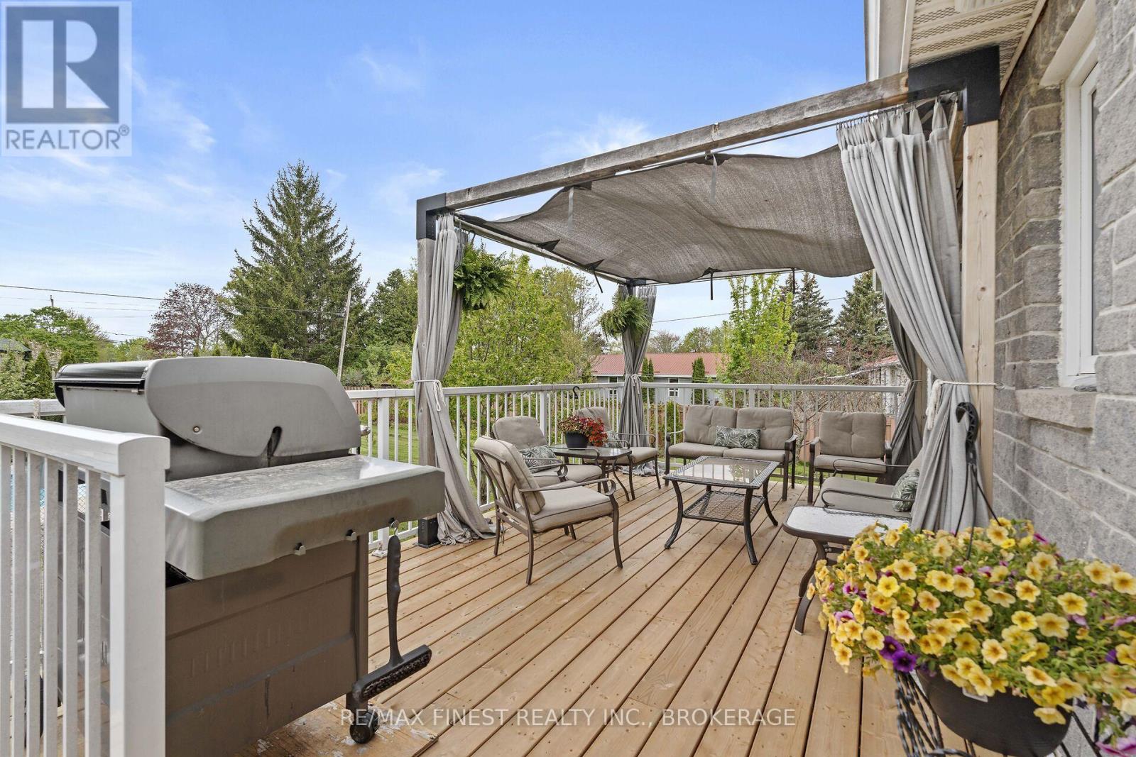 19 Dalgleish Avenue, Kingston, Ontario  K7L 5H6 - Photo 41 - X12154356