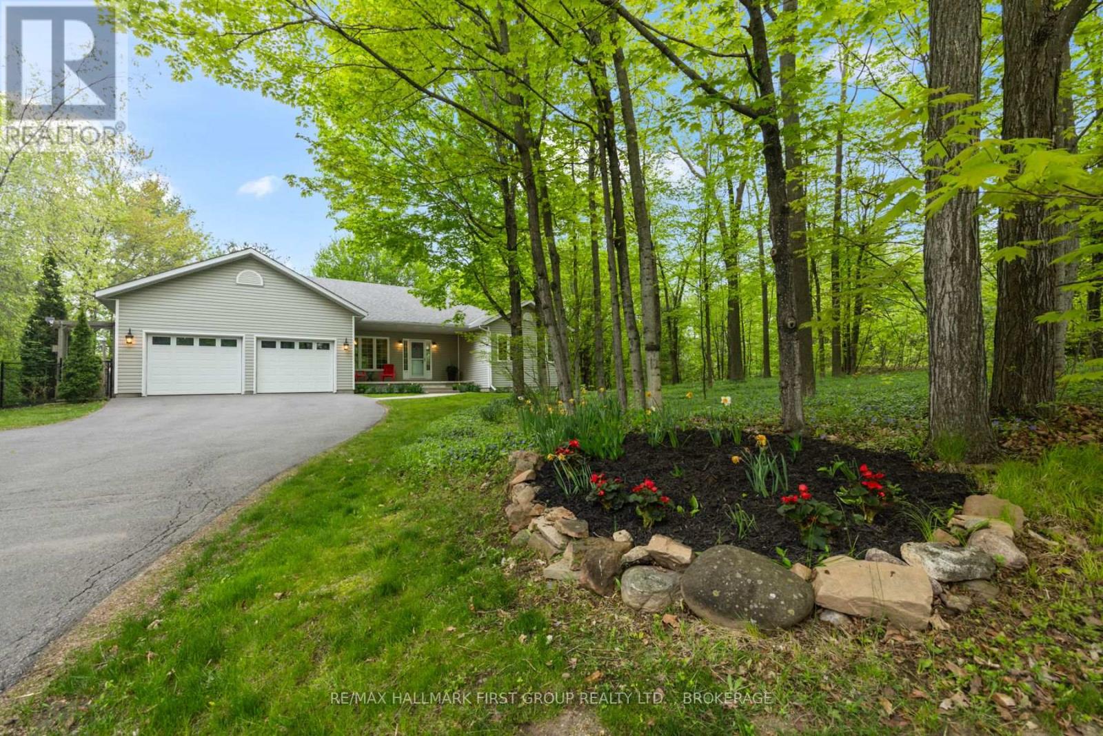 3895 STONE POINT DRIVE, Frontenac, Ontario