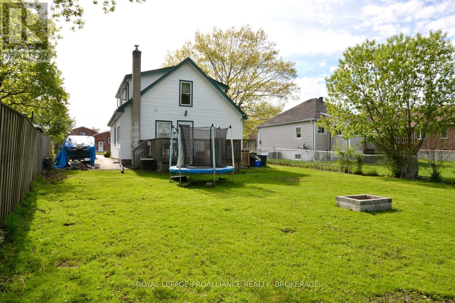 19 Folger Street, Kingston, Ontario  K7K 4Y7 - Photo 32 - X12154994