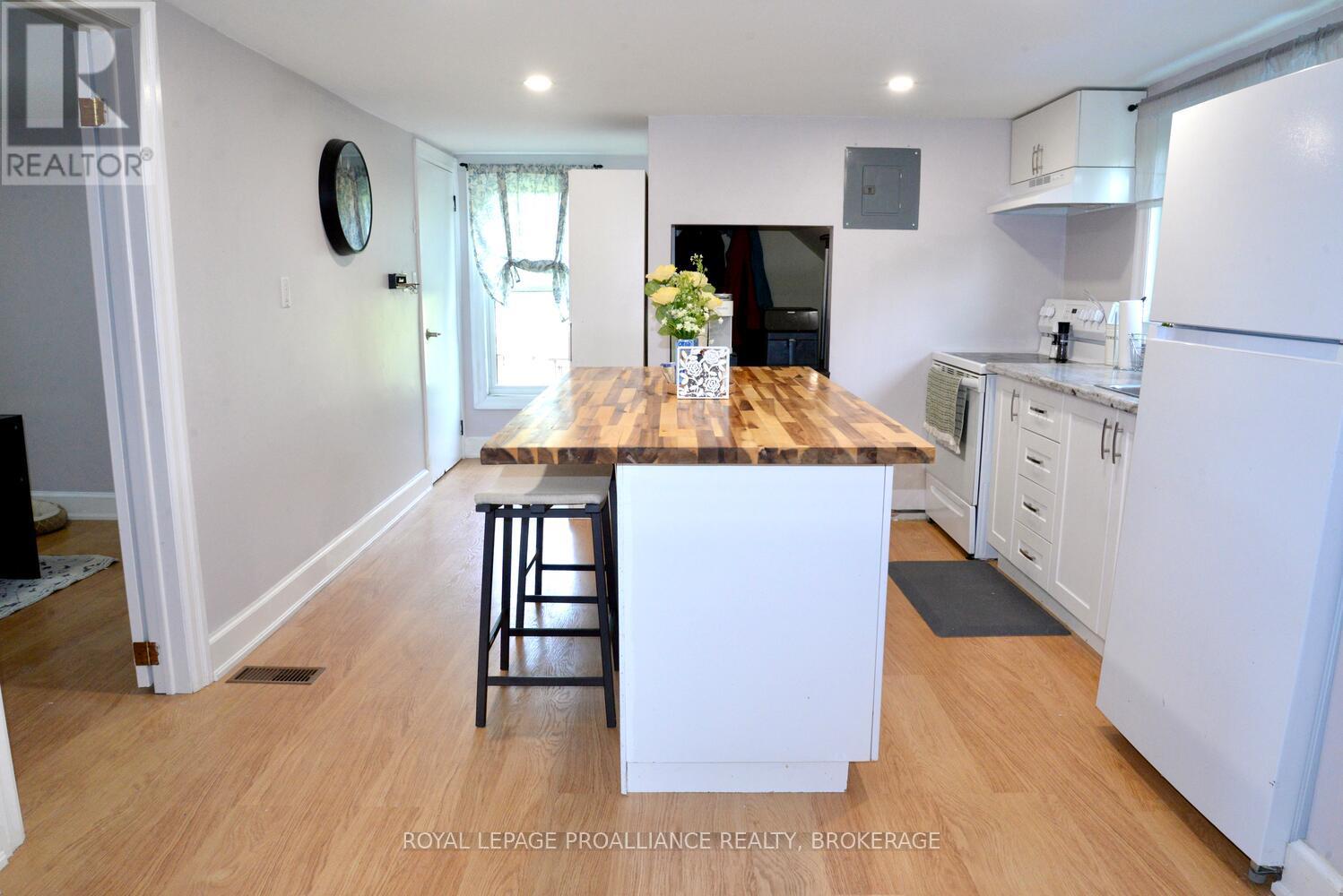 19 Folger Street, Kingston, Ontario  K7K 4Y7 - Photo 6 - X12154994
