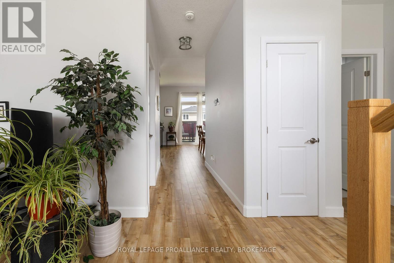 109 Superior Drive, Loyalist, Ontario  K7N 0E5 - Photo 10 - X12155379