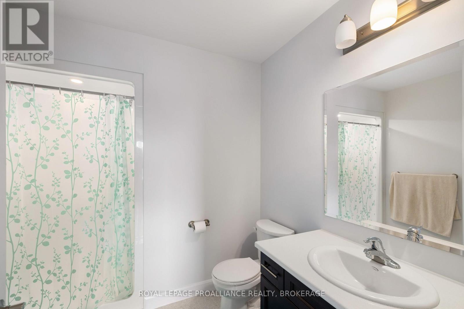 109 Superior Drive, Loyalist, Ontario  K7N 0E5 - Photo 21 - X12155379