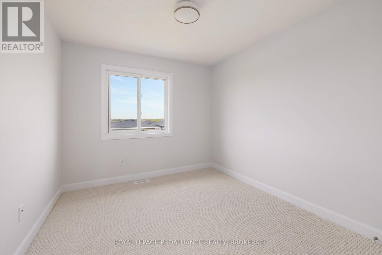 109 Superior Drive, Loyalist, Ontario  K7N 0E5 - Photo 25 - X12155379