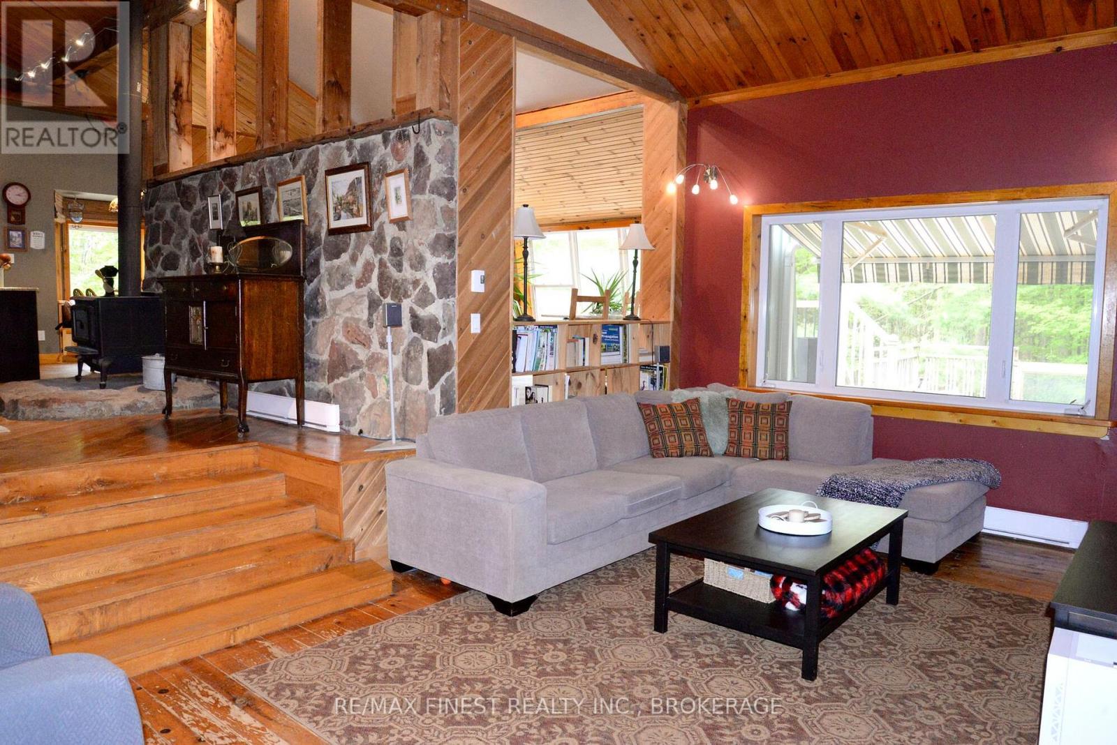 3595 Moore Farm Lane, Frontenac, Ontario  K0H 1W0 - Photo 11 - X12156016