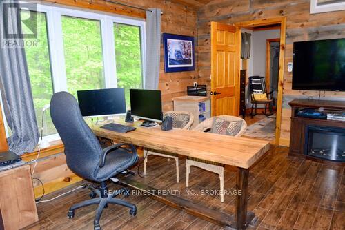 3595 Moore Farm Lane, Frontenac, Ontario  K0H 1W0 - Photo 17 - X12156016