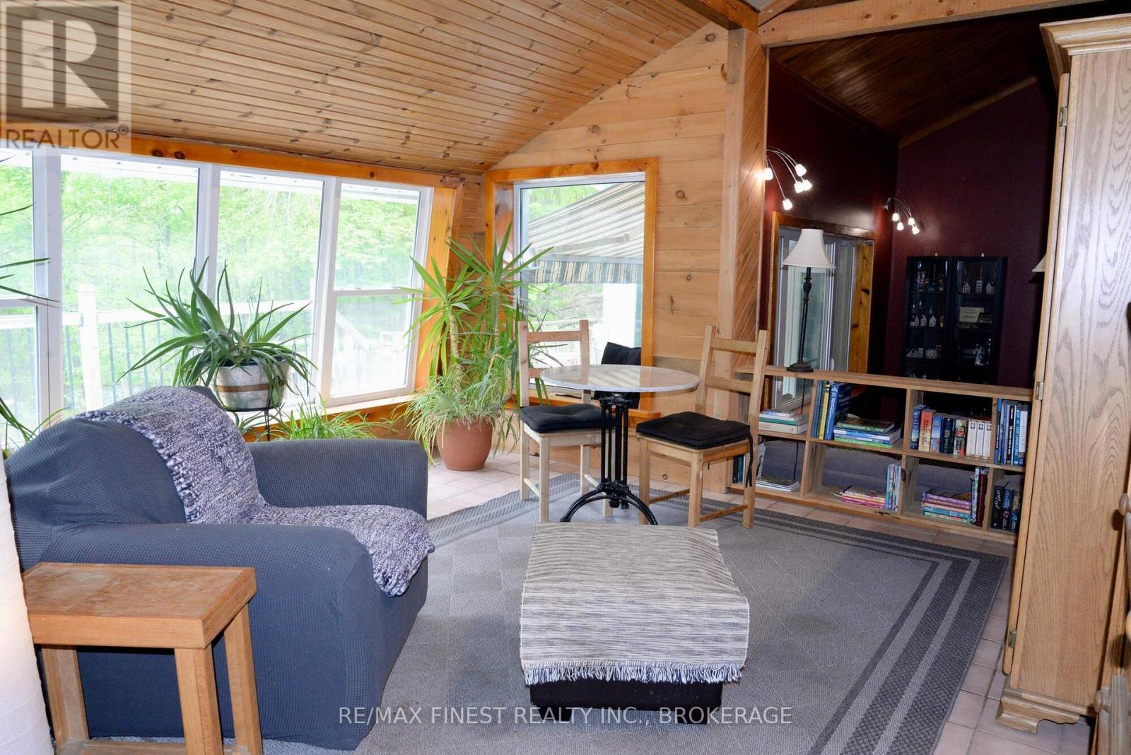 3595 Moore Farm Lane, Frontenac, Ontario  K0H 1W0 - Photo 7 - X12156016