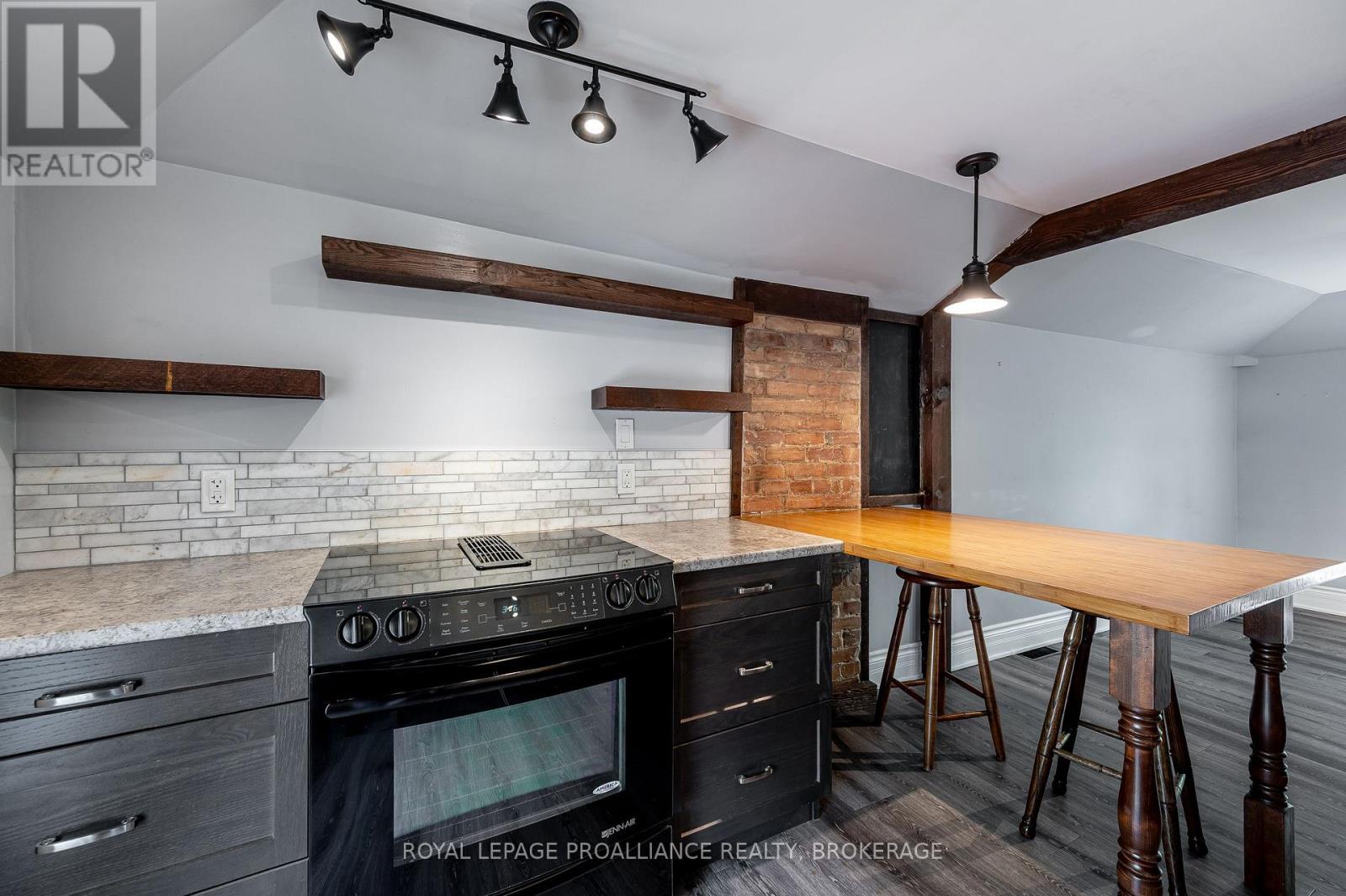 390 Division Street, Kingston, Ontario  K7K 4A7 - Photo 23 - X12158057