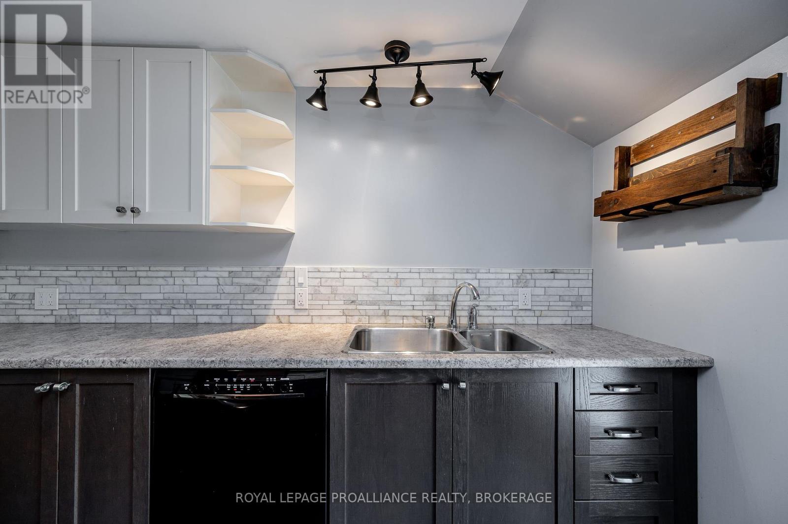 390 Division Street, Kingston, Ontario  K7K 4A7 - Photo 24 - X12158057
