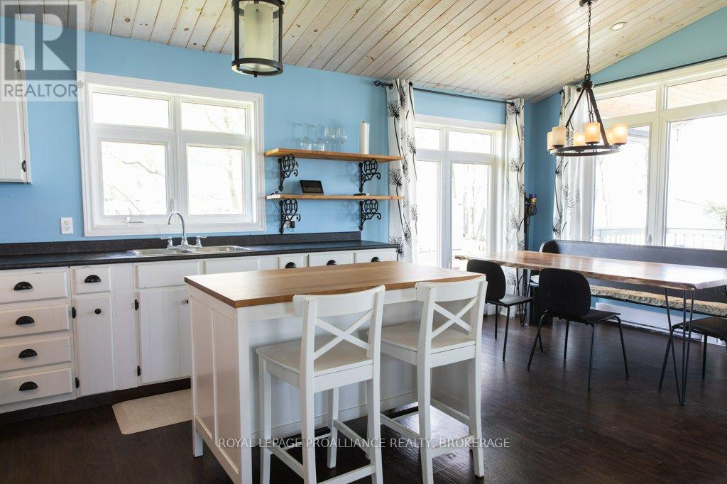 166 Easy Lane, Frontenac Islands, Ontario  K0H 2Y0 - Photo 14 - X12158288