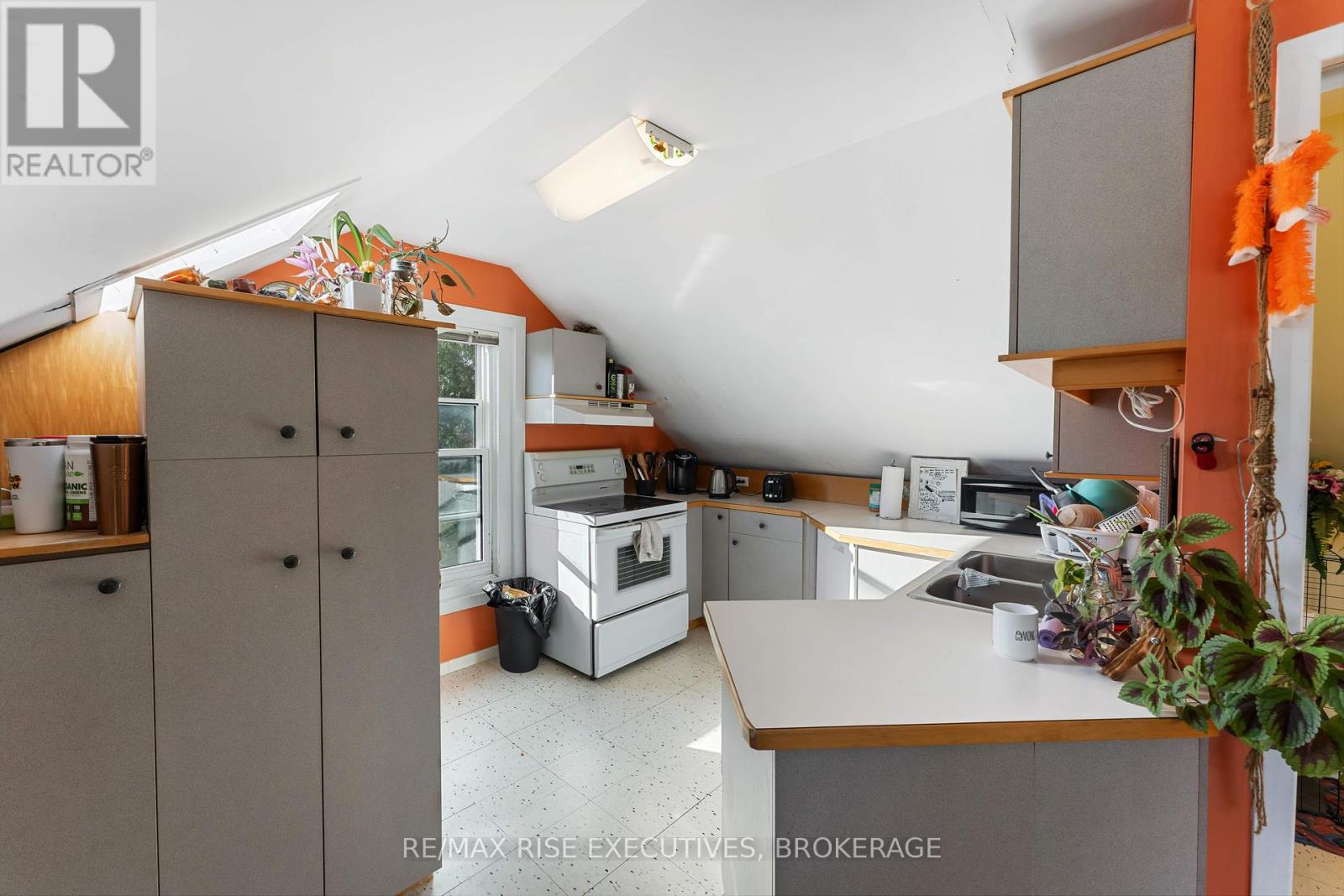 539 Albert Street, Kingston, Ontario  K7K 4M5 - Photo 17 - X12158307