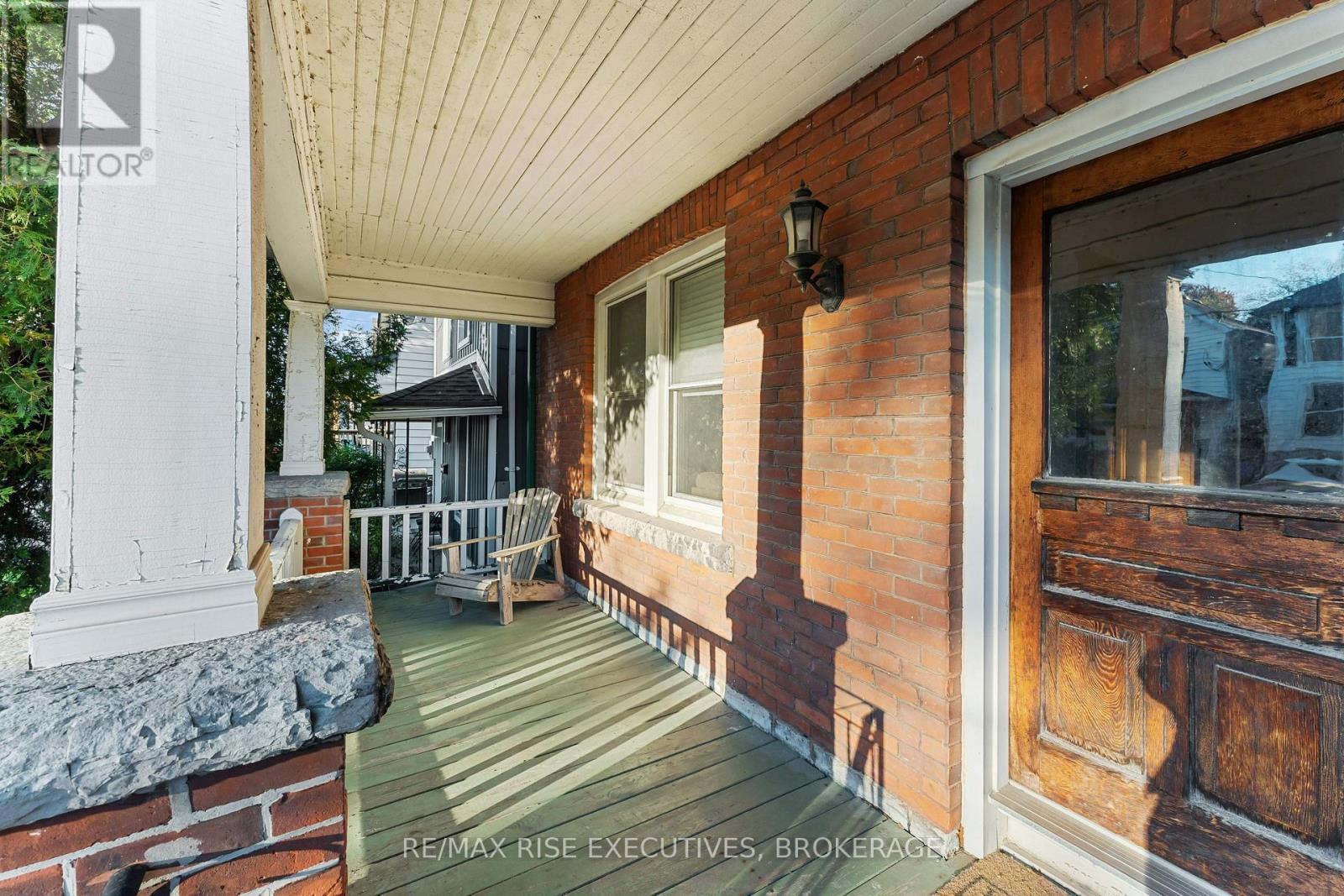 539 Albert Street, Kingston, Ontario  K7K 4M5 - Photo 3 - X12158307
