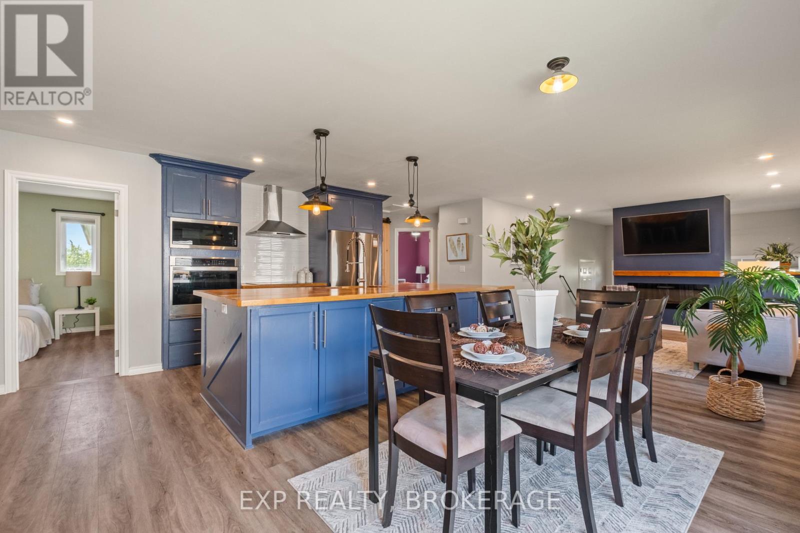 176 Somerset Drive, Loyalist, Ontario  K0H 1G0 - Photo 24 - X12158904