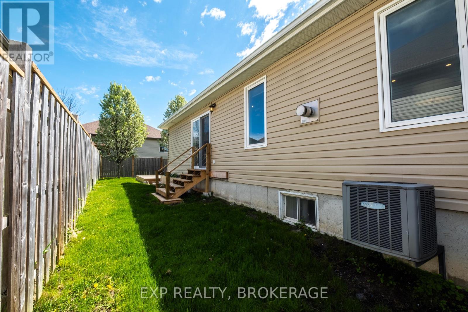 176 Somerset Drive, Loyalist, Ontario  K0H 1G0 - Photo 3 - X12158904