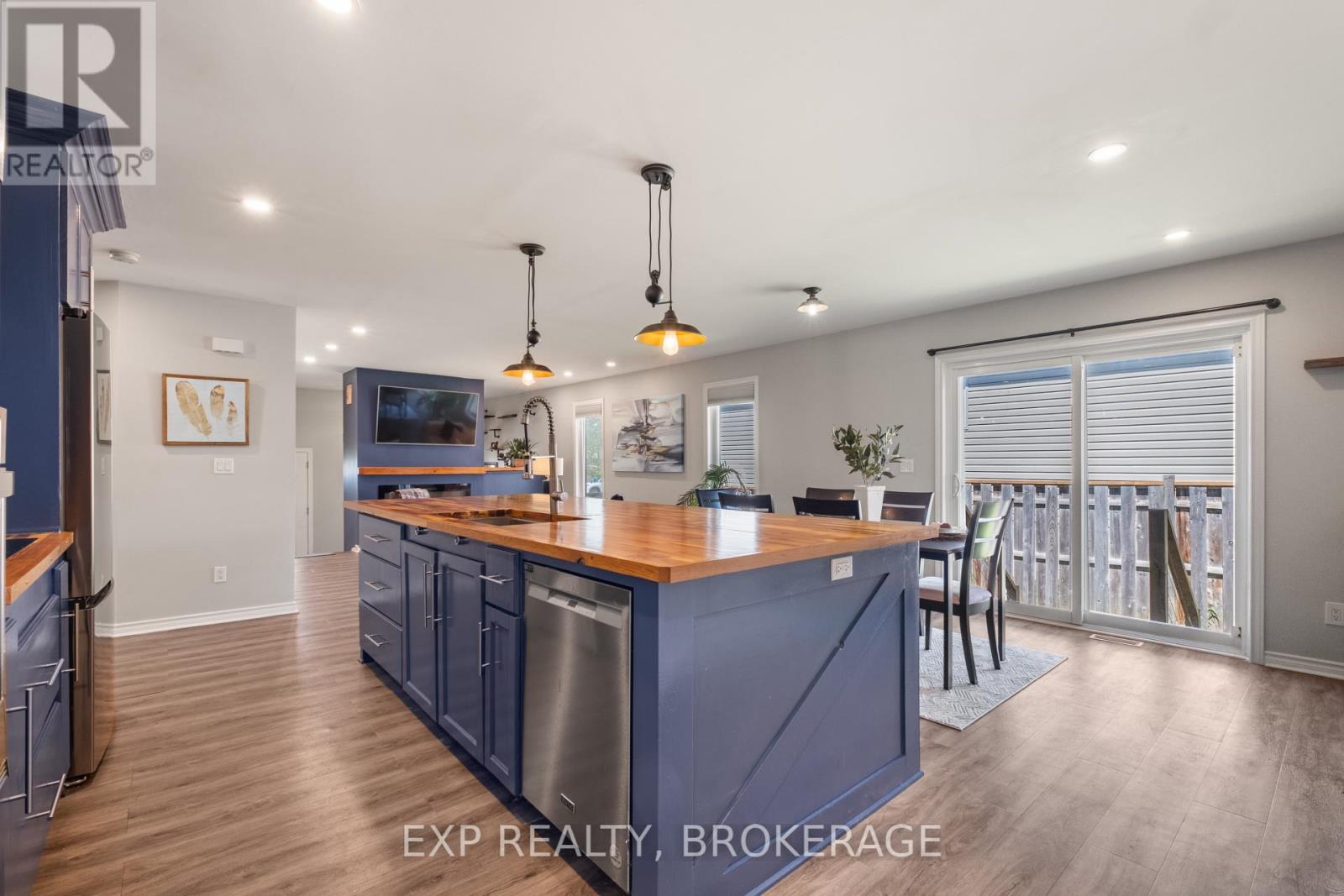 176 Somerset Drive, Loyalist, Ontario  K0H 1G0 - Photo 30 - X12158904
