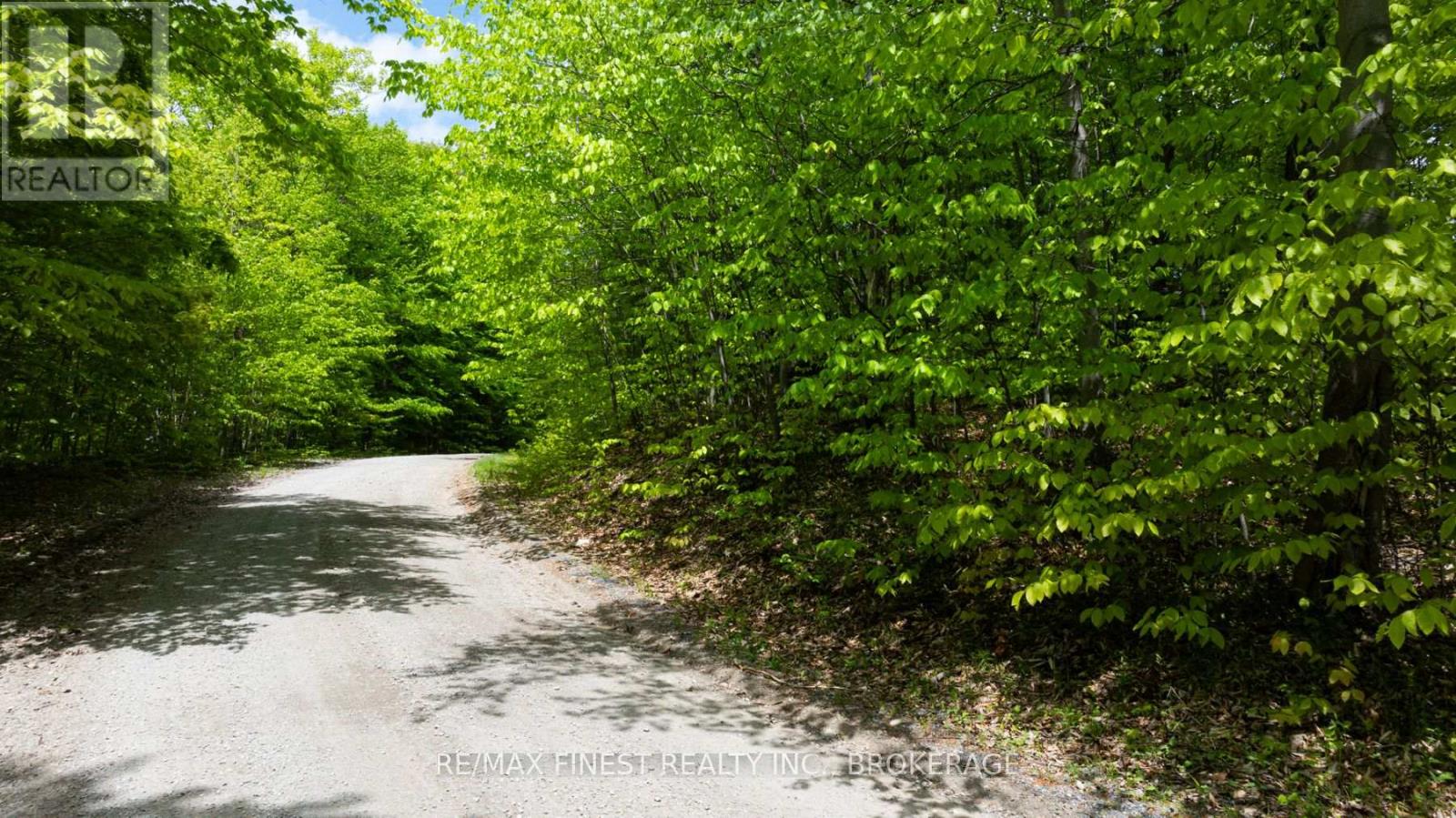 36 West Point Lane, South Frontenac, Ontario  L0R 1C0 - Photo 7 - X12159235