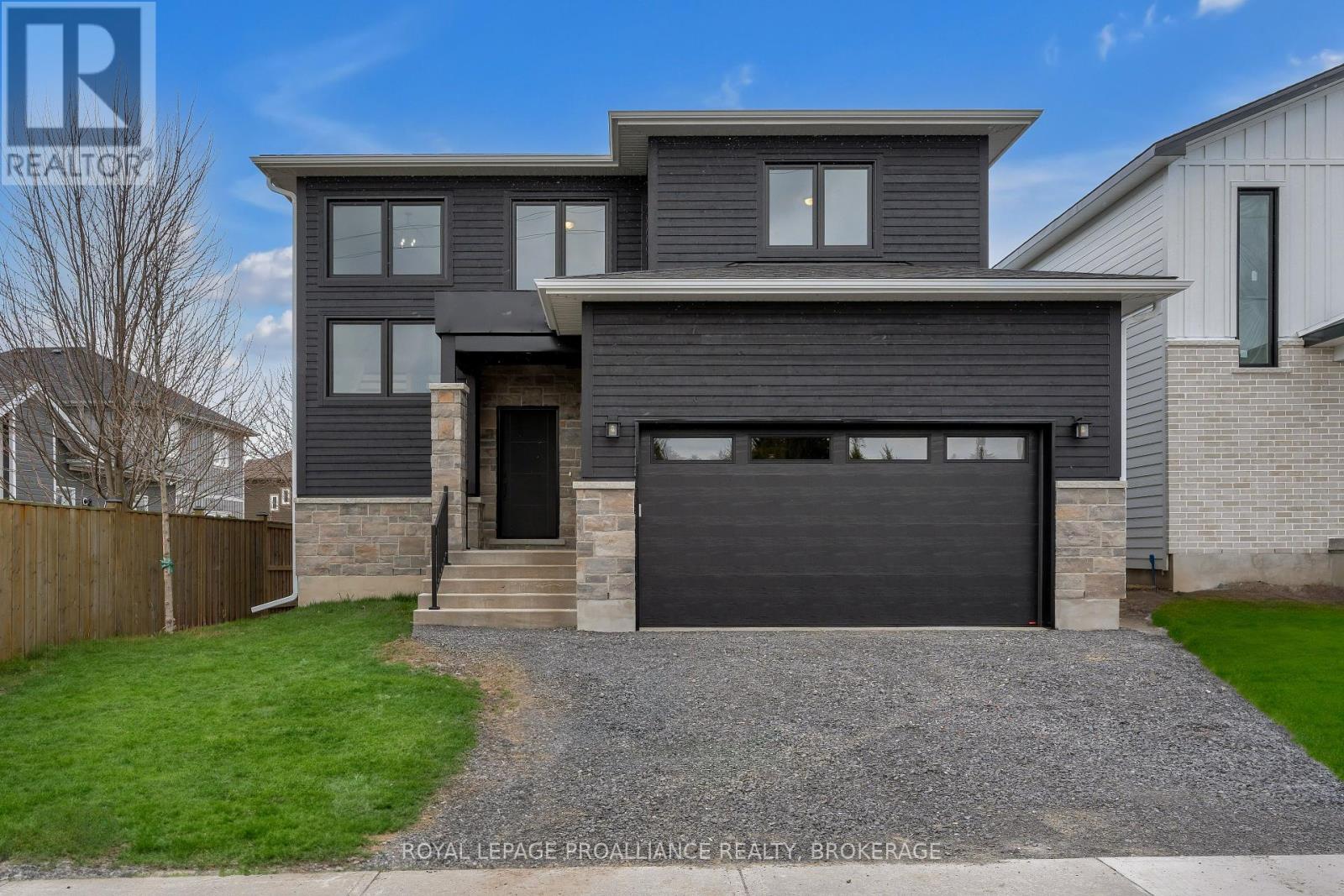 2 PARK CRESCENT, Loyalist, Ontario
