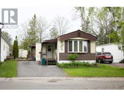 8 ABBY GLENN DRIVE, Kingston, Ontario
