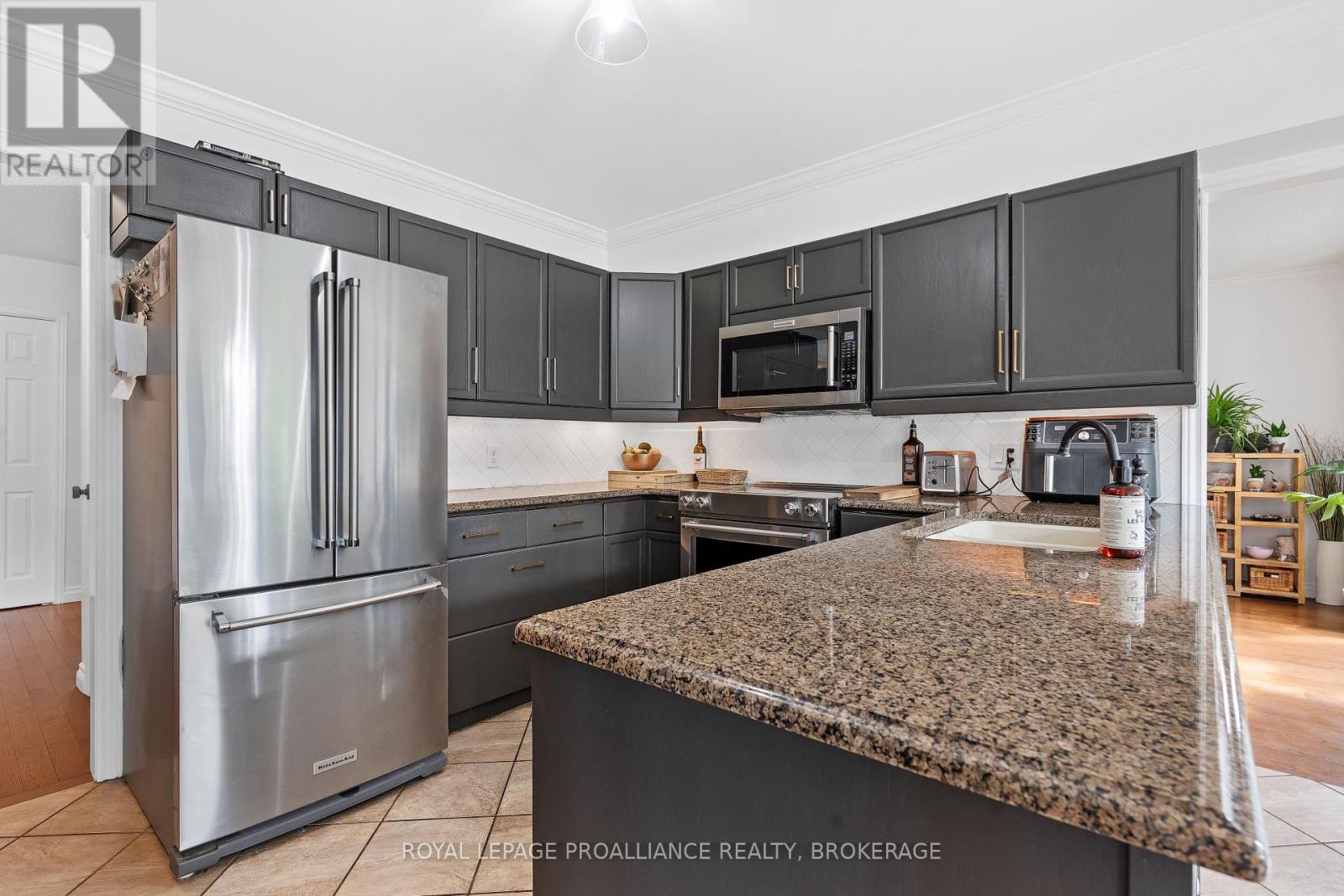 1186 Bentley Terrace, Kingston, Ontario  K7P 2L9 - Photo 14 - X12164491