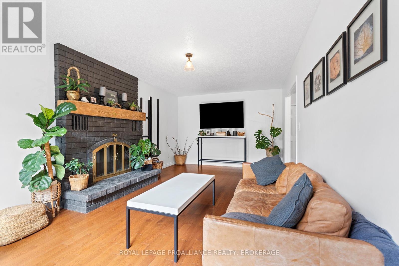 1186 Bentley Terrace, Kingston, Ontario  K7P 2L9 - Photo 9 - X12164491