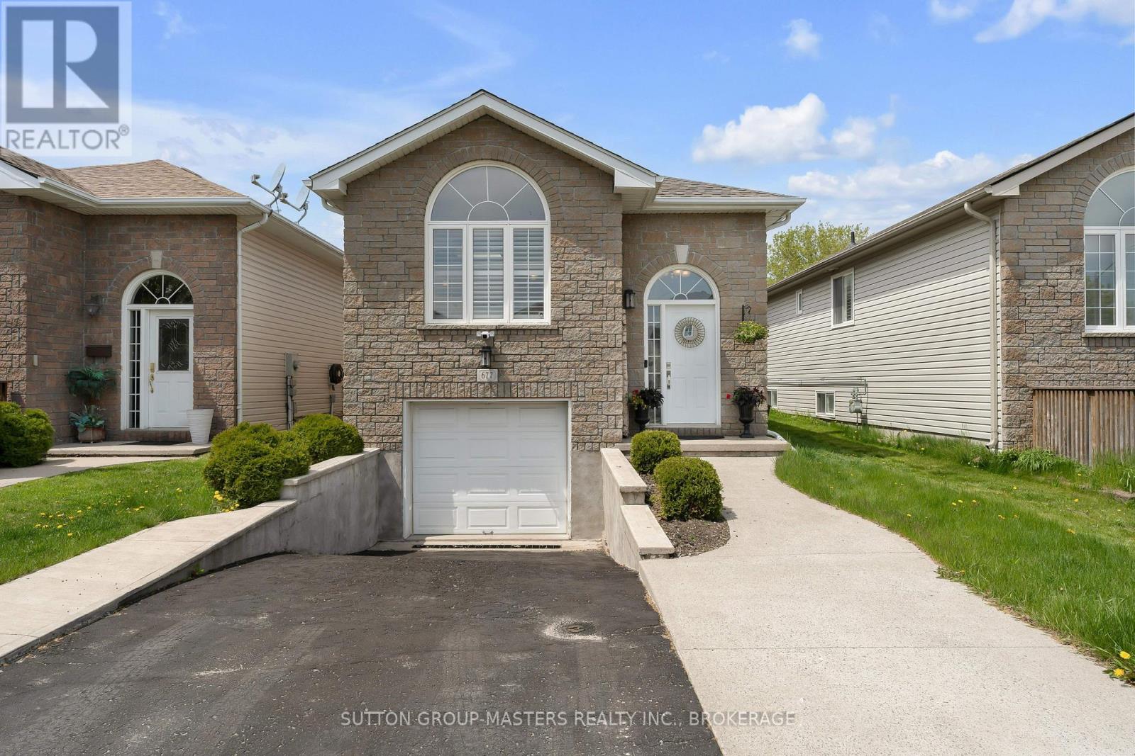 677 TANNER DRIVE, Kingston, Ontario