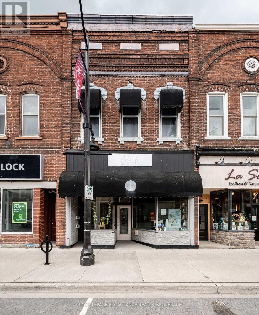 48 DUNDAS STREET E, Greater Napanee, Ontario