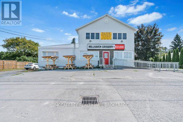 5532 BATH ROAD, Loyalist, Ontario