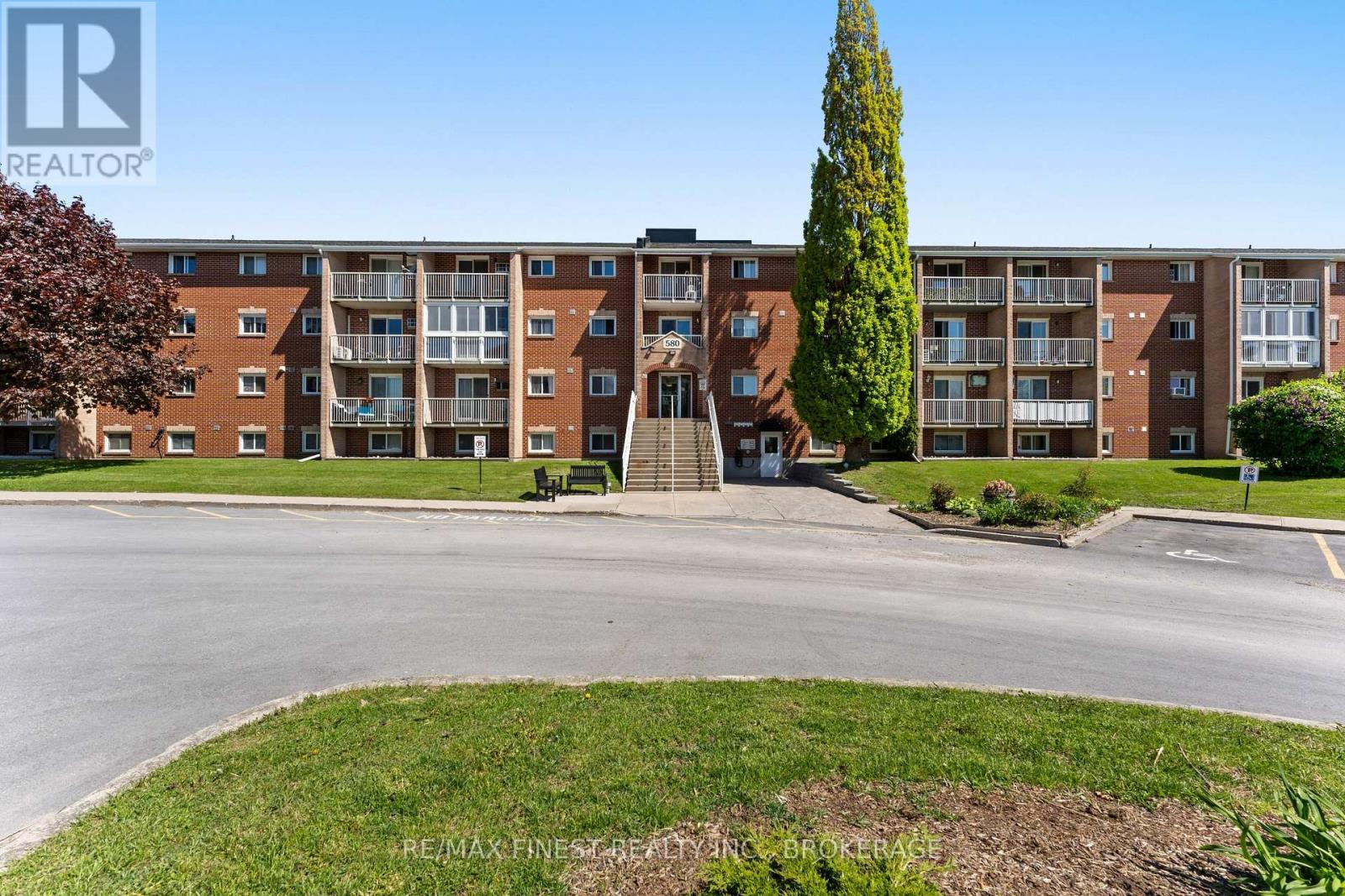 102 - 580 Armstrong Road, Kingston, Ontario  K7M 8M3 - Photo 1 - X12178252