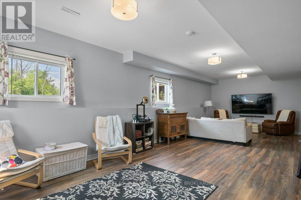 405 Brennan Road, Belleville, Ontario  K8N 4Z6 - Photo 20 - X12182038