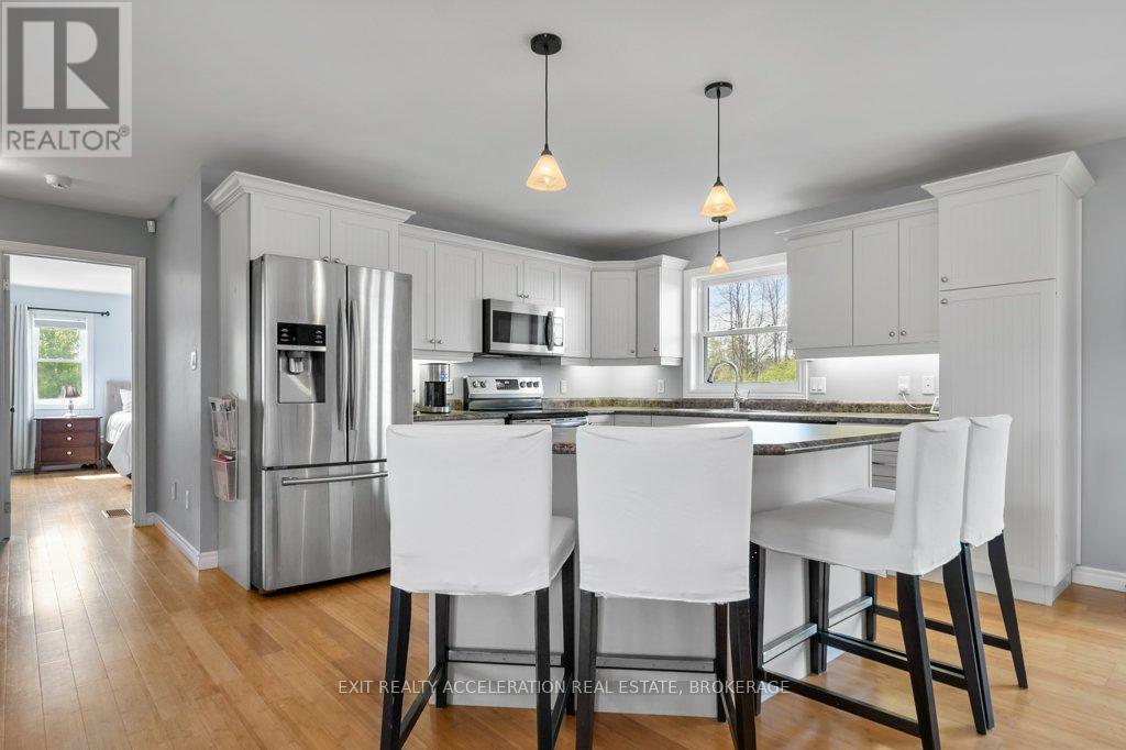 405 Brennan Road, Belleville, Ontario  K8N 4Z6 - Photo 8 - X12182038