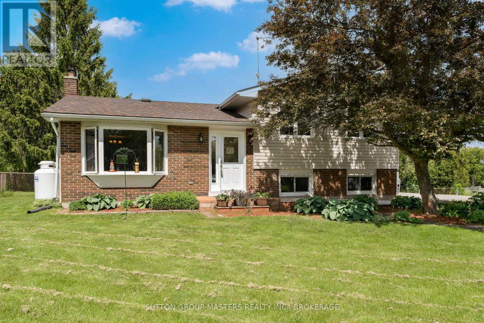 21 MCDONALD CRESCENT, Greater Napanee, Ontario