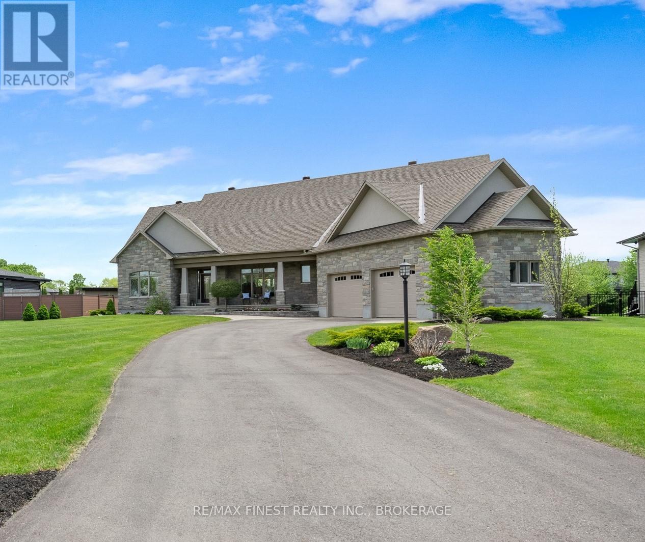 717 Mcmanus Avenue, Ottawa, Ontario  K4M 0B2 - Photo 2 - X12185689